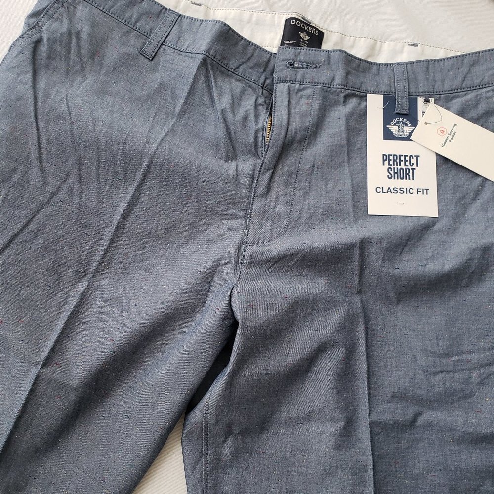 Docker's Men's Classic Fit Shorts Size 40